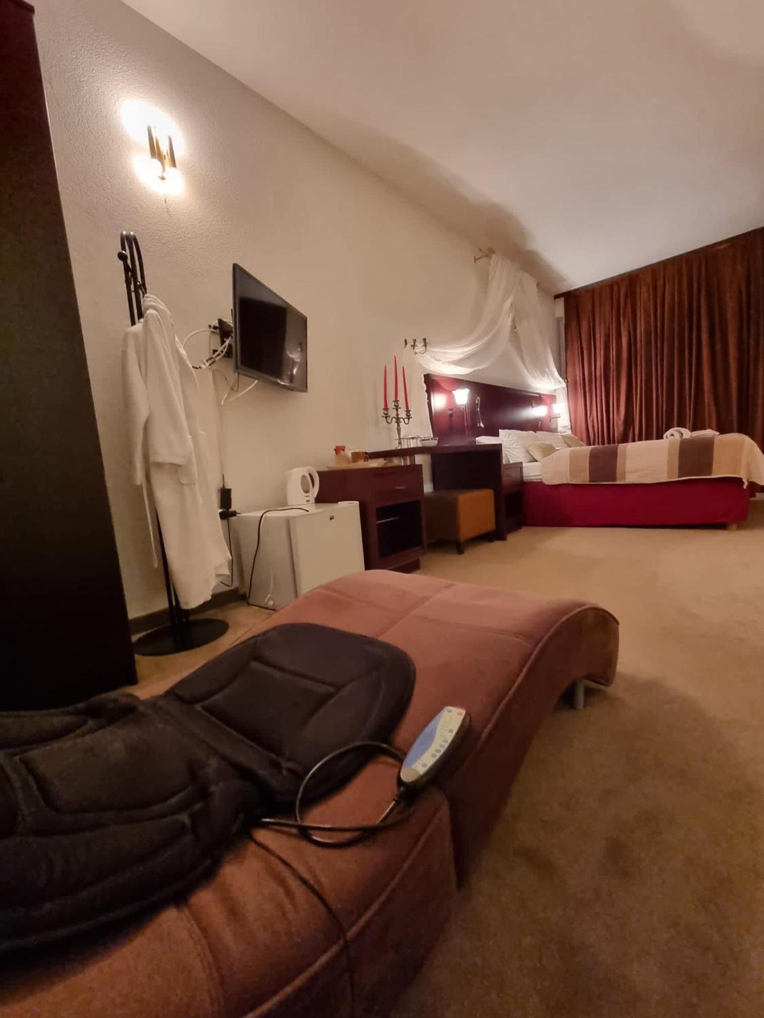ליבנו Apartmani Li מראה חיצוני תמונה